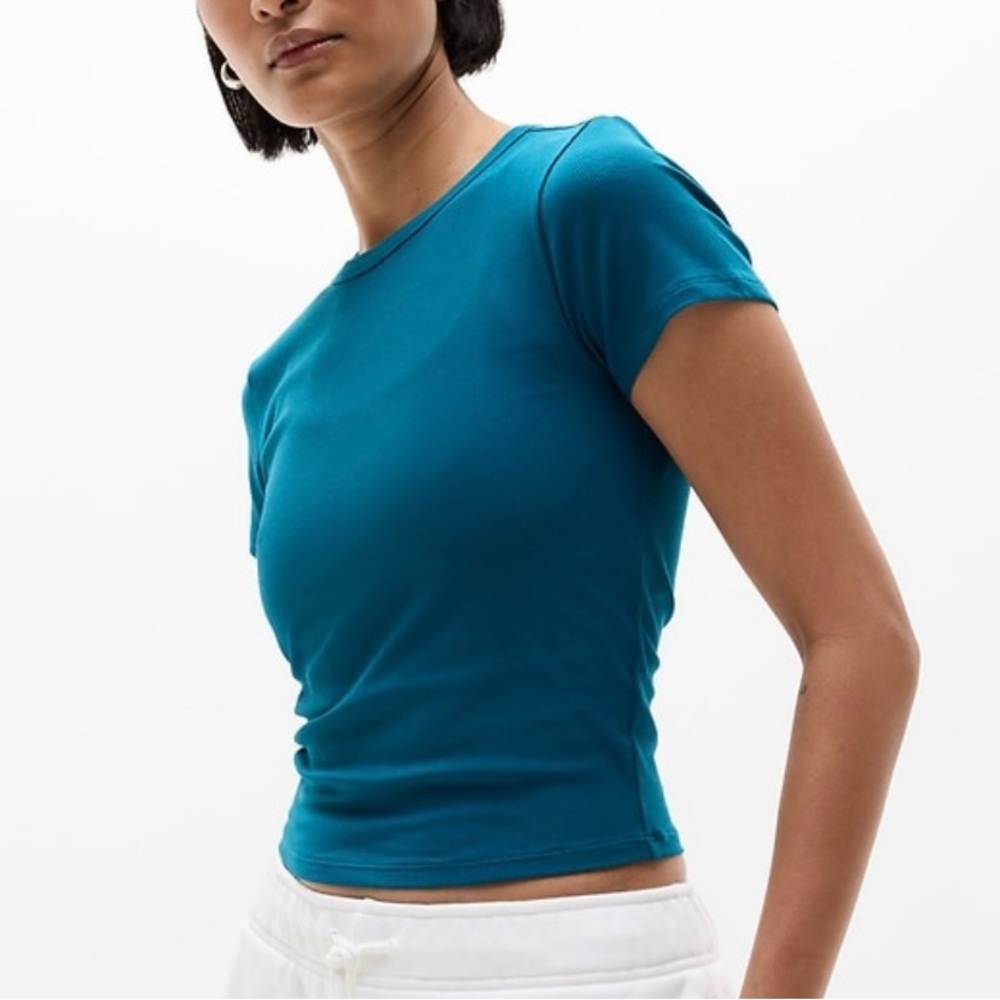 Signature Rib Crop Tee